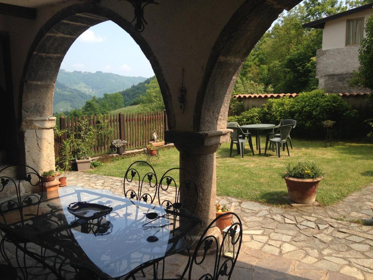 A Casa Di Gianni E Mari Bed & Breakfast Vestone Екстериор снимка