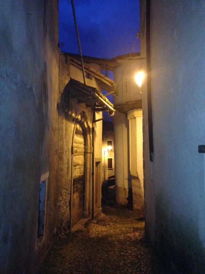 A Casa Di Gianni E Mari Bed & Breakfast Vestone Екстериор снимка
