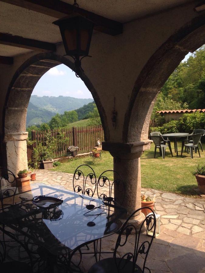 A Casa Di Gianni E Mari Bed & Breakfast Vestone Екстериор снимка