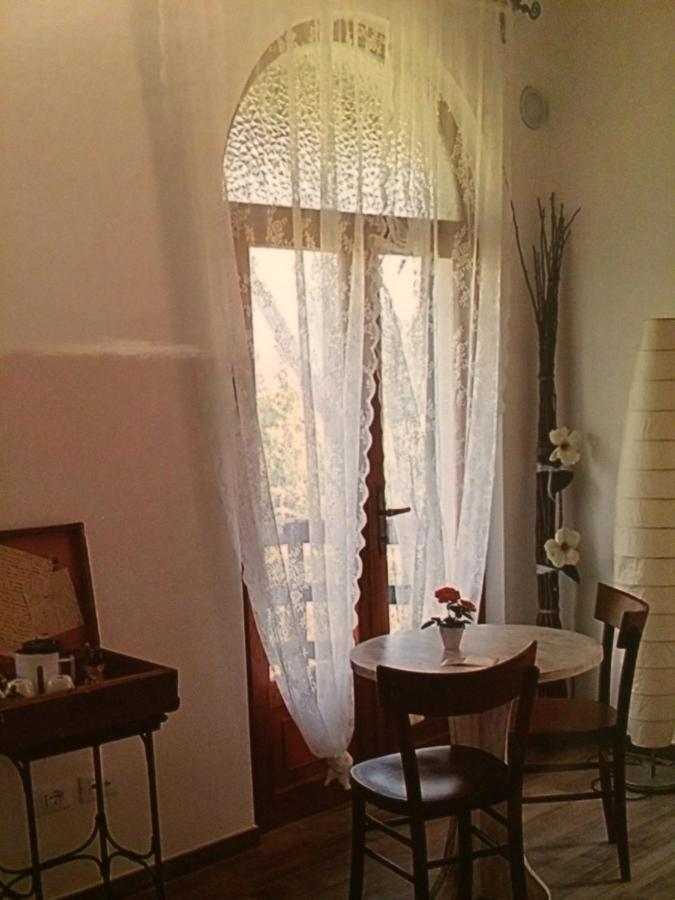 A Casa Di Gianni E Mari Bed & Breakfast Vestone Екстериор снимка